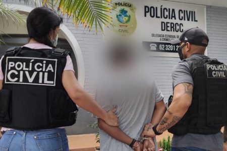 Acusado de pedofilia conduzido pela Polícia Civil (GO)