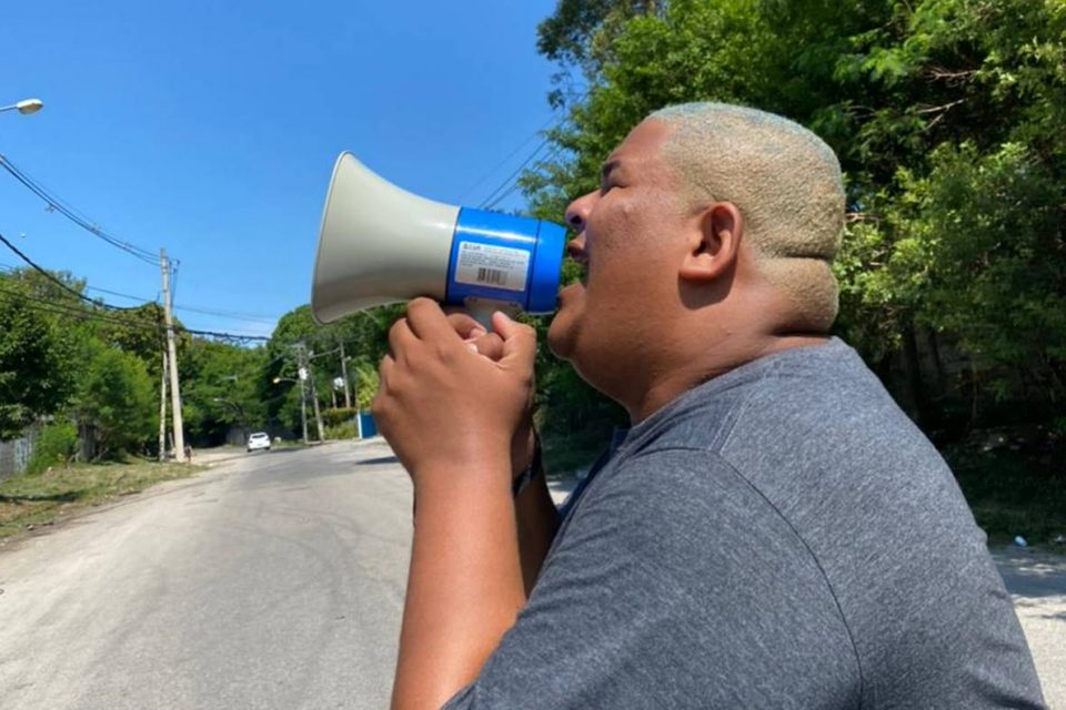 fã bbb21 megafone carro de som rio de janeiro