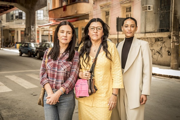 Adriana Esteves, Regina Casé e Tais Araujo