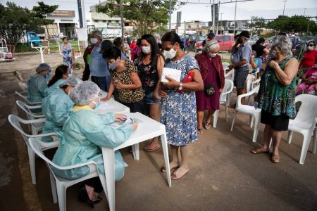 Vacinação idosos de 74 anos
