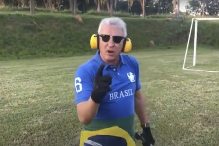 Homem atira e ameaça Lula de morte em vídeo