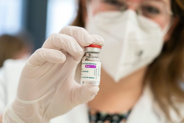 Vacina AstraZeneca