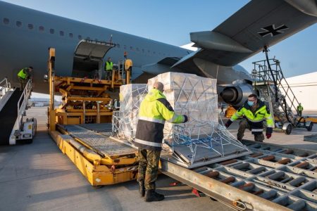 Alemanha doa 80 respiradores ao Brasil