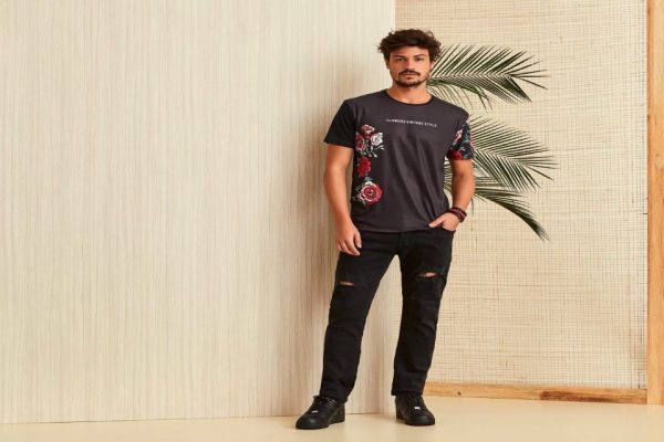 Camiseta floral masculina