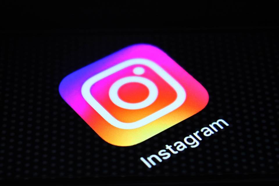 Imagem mostra ícone da rede social Instagram - Metrópoles