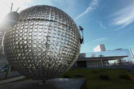 centro cultural casa de vidro, em goiânia, goiás