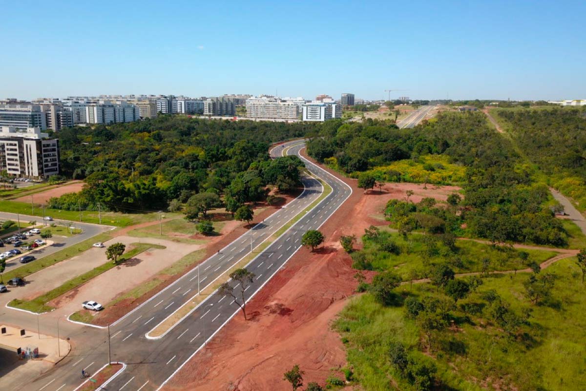 Avenida W9