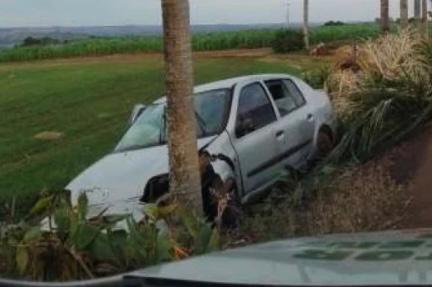 Menino de 4 anos morre em acidente de trânsito em estrada rural