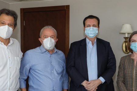 Fernando Haddad, Lula da Silva, Gilberto Kassab e Gleisi Hoffmann, durante encontro em Brasília