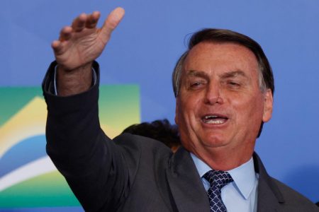 presidente jair bolsonaro durante lançamento do Programa Gigantes do Asfalto no palácio do Planalto