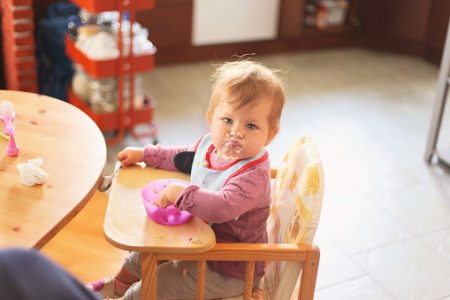 Bebê comendo