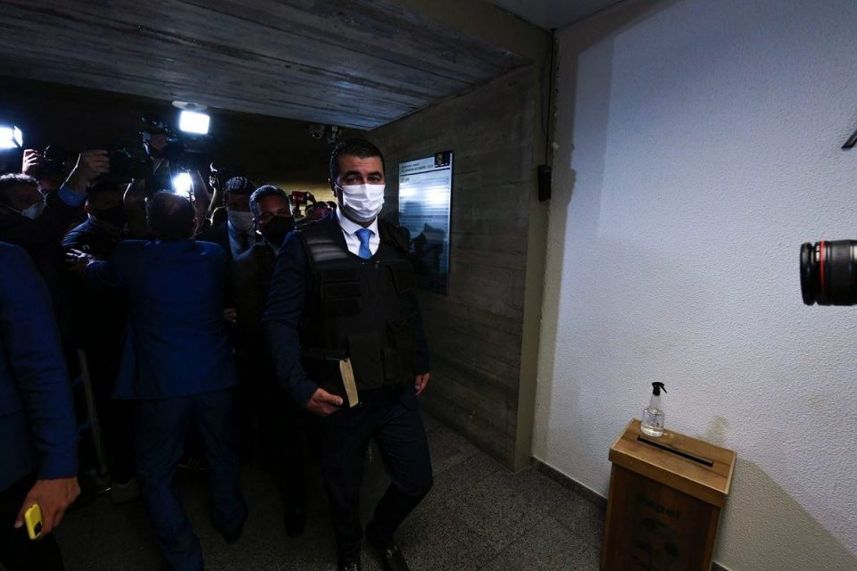 Luis Miranda chega à CPI da Covid-19 no Senado