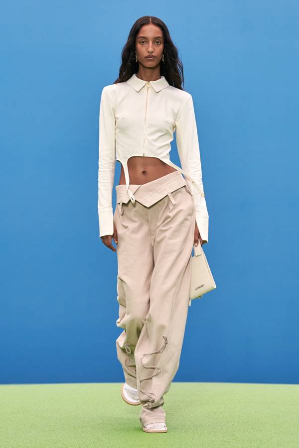Look da coleção La Montagne, da Jacquemus