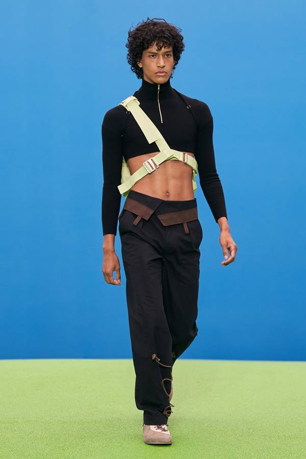 Look da coleção La Montagne, da Jacquemus