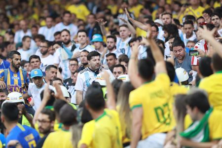 Torcidas de Brasil e Argentina