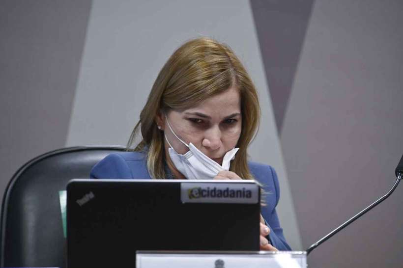 Mayra Pinheiro