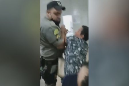 goias mulher denuncia agressao pm simolandia