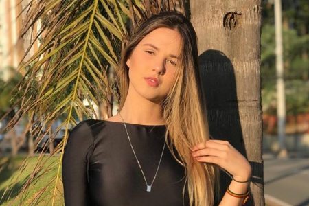 Lorraine Cutier Bauer Romeiro, conhecida como "Gatinha da Cracolândia"