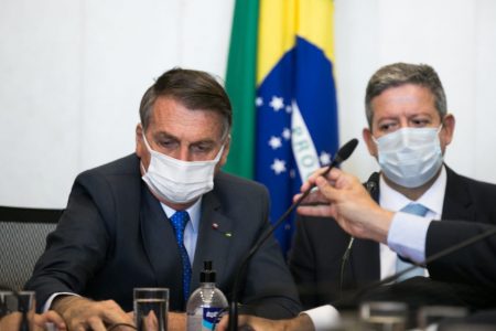 Bolsonaro vai à Câmara dos Deputados entregar MP do novo Bolsa Família