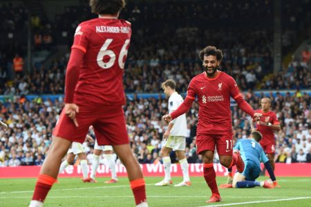 Salah comemora o gol