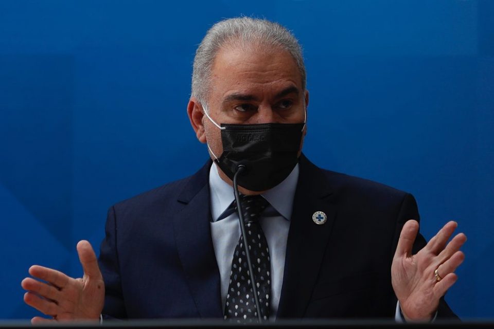 Ministro Marcelo Queiroga fala suspensao da vacina da Pfizer para adolescentes em coletiva de imprensa no ministério da saúde 4