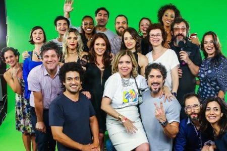 ex-vjs-da-mtv-se-reuniram-em-sao-paulo-para-comemorar-o-aniversario-de-25-anos-da-emissora-que-deixou-a-tv-aberta-em-2013-zeca-camargo-fernanda-lima-astrid-fontenelle-marcos
