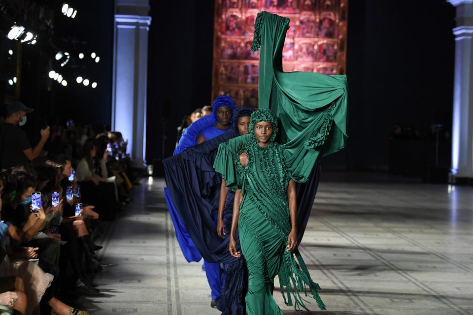 Primavera/verão 2022 by Rochard Malone x Mulberry no London Fashion Week