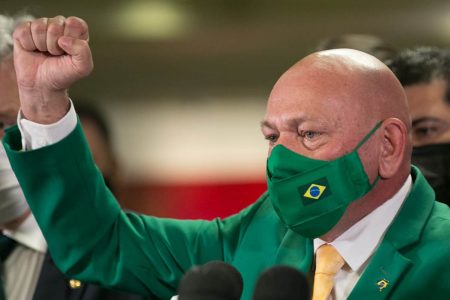 Luciano Hang depõe na CPI