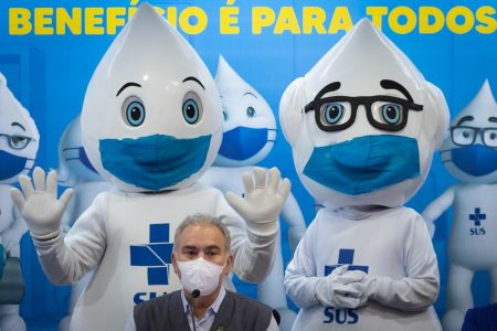 ministro da Saúde, Marcelo Queiroga, me coletiva de imprensa de apresentação do cronograma de vacinação da Covid-19 para 2022