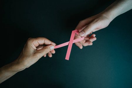 Live debate a importância do diagnóstico precoce de câncer de mama