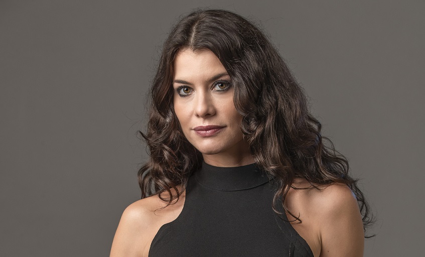 Alinne Moraes é Bárbara em Um Lugar ao Sol