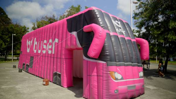Buser anuncia chegada ao Nordeste com ativações nas ruas, praias e passagens gratuitas