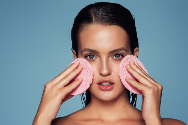 Pele - skincare - mulher - poros dilatados