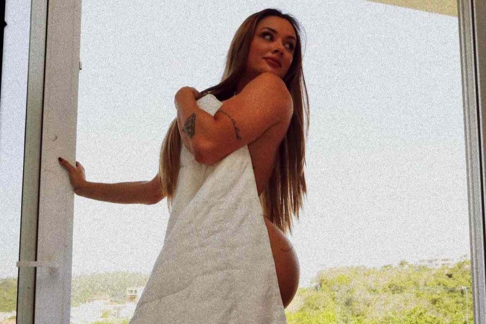 juju salimeni - bumbum - cirurgia