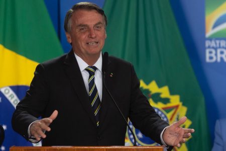 Bolsonaro, fux e Pacheco durante Cerimônia de Sanção do Projeto de Lei que cria o Tribunal Regional Federal da 6ª Região