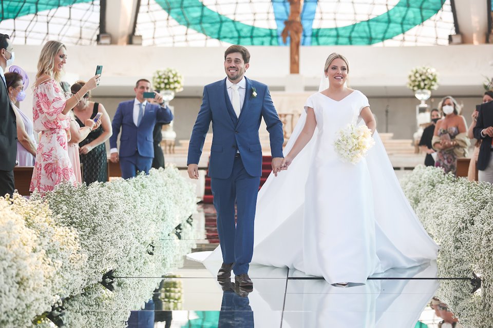 22/10/2021. Brasília-DF. Casamento Marina Nardelli e Rafael Barbosa na Catedral de Brasília. Fotos: Arthur Menescal/Especial Metrópoles