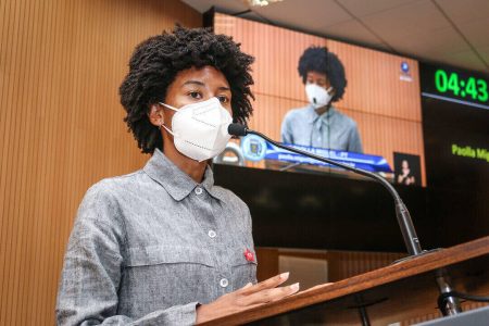 Após sofrer racismo, a vereadora do PT Paolla Miguel registrou boletim de ocorrência da polícia