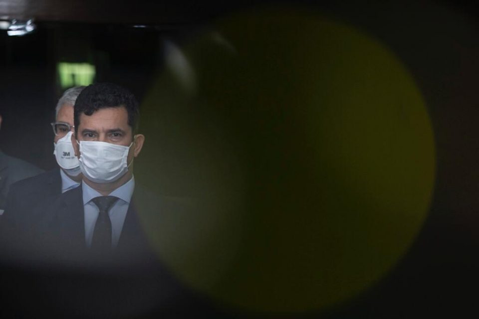 O candidato à presidência Sergio Moro concede coletiva no Senado Federal para apoiar o posicionamento do Podemos a favor dos programas de transferência de renda