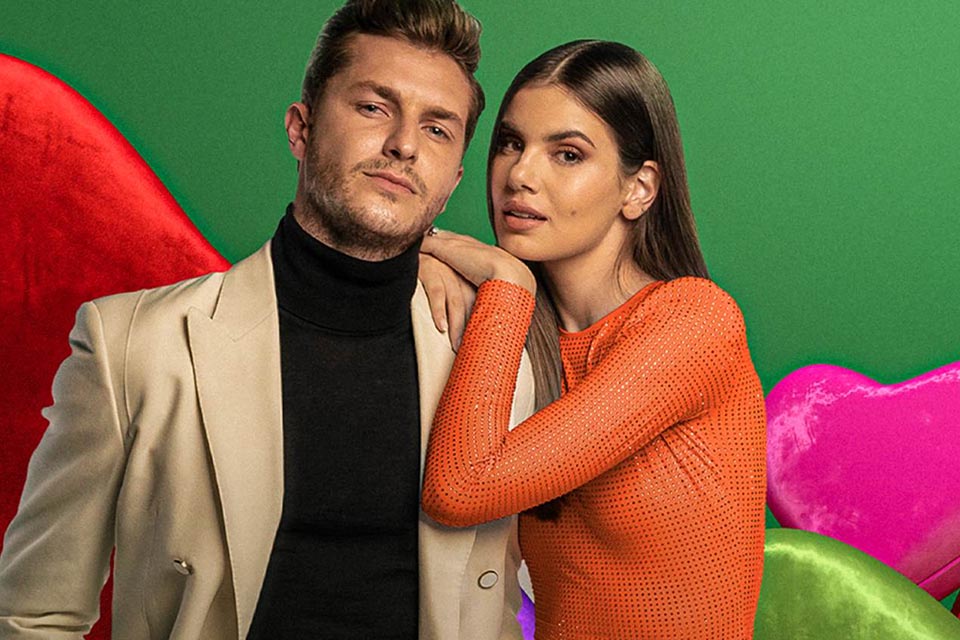 Camila Queiroz e Klebber Toledo em Casamento às Cegas