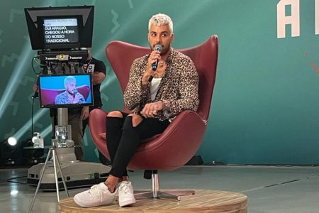 Gui Araujo em gravação do Hora do Faro