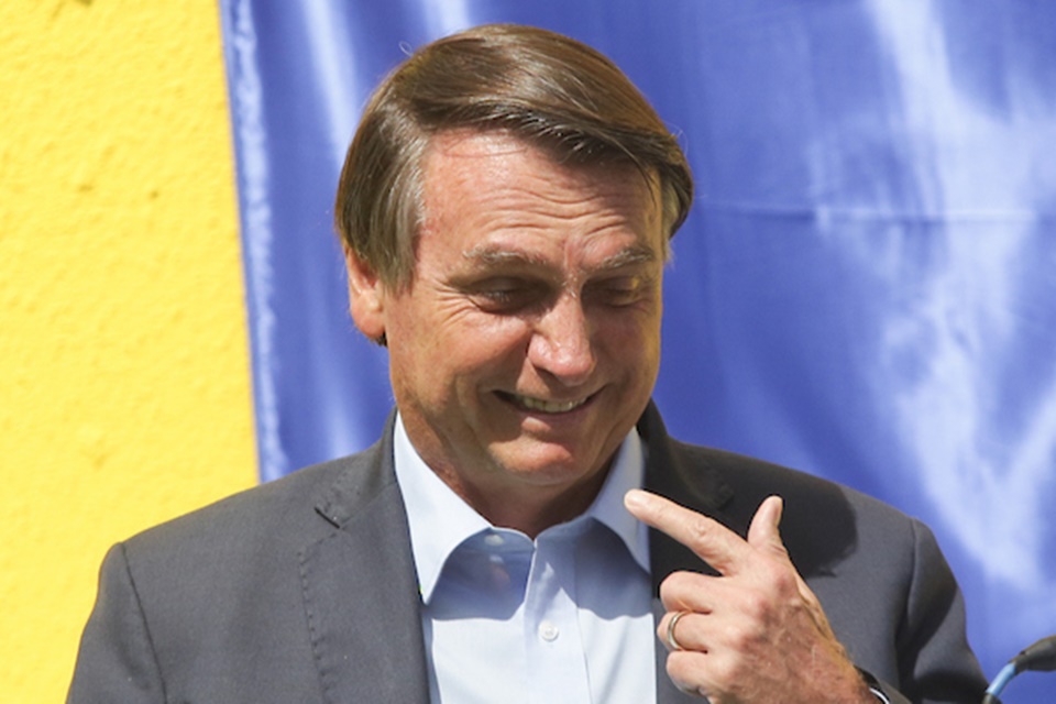 close em jair bolsonaro