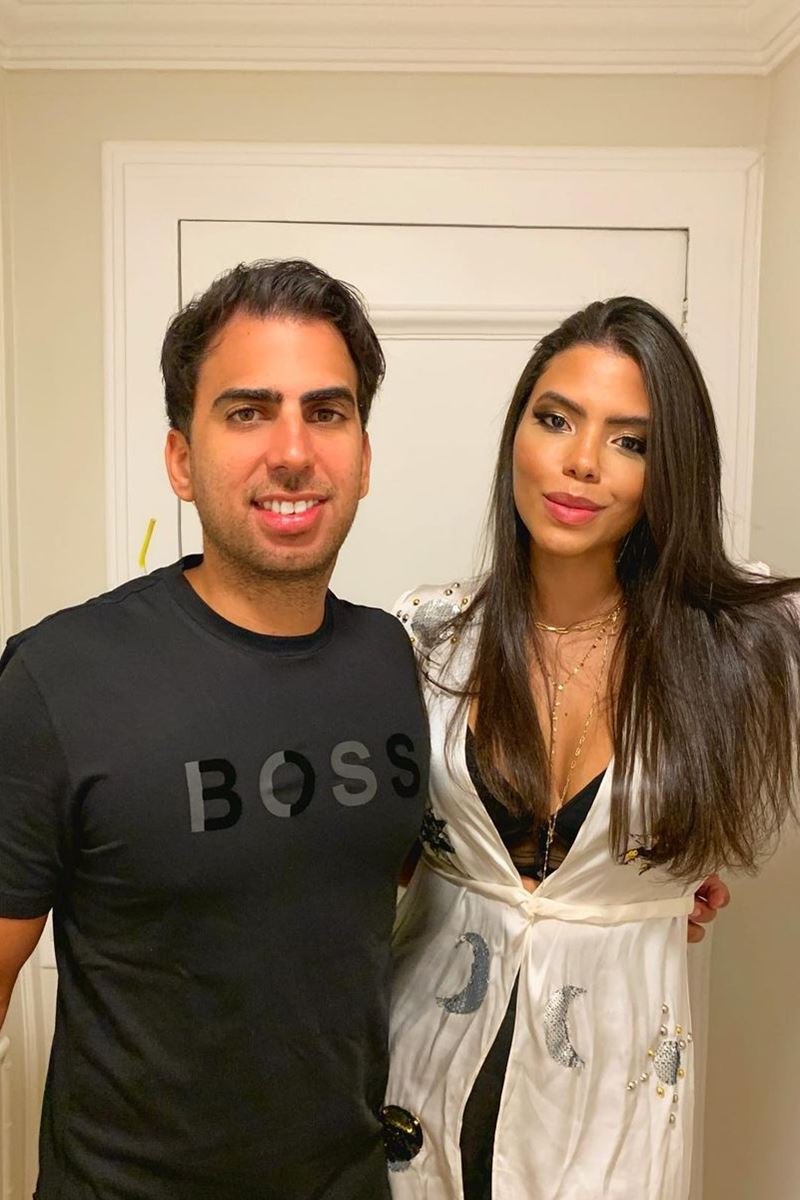 Homem e mulher lado a lado
