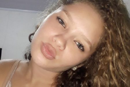 Raiane Ferreira, morta a facadas dentro de casa