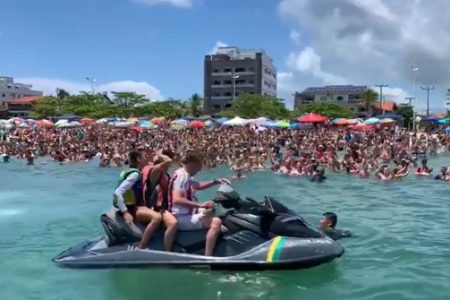 Bolsonaro dirige jet ski em SC