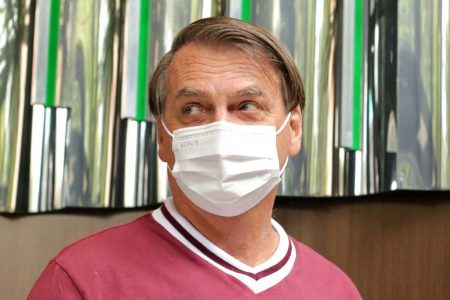 Bolsonaro concedeu entrevista coletiva após receber alta do hospital