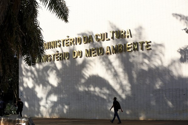 Imagem colorida da sede do Ministério da Cultura, em Brasília