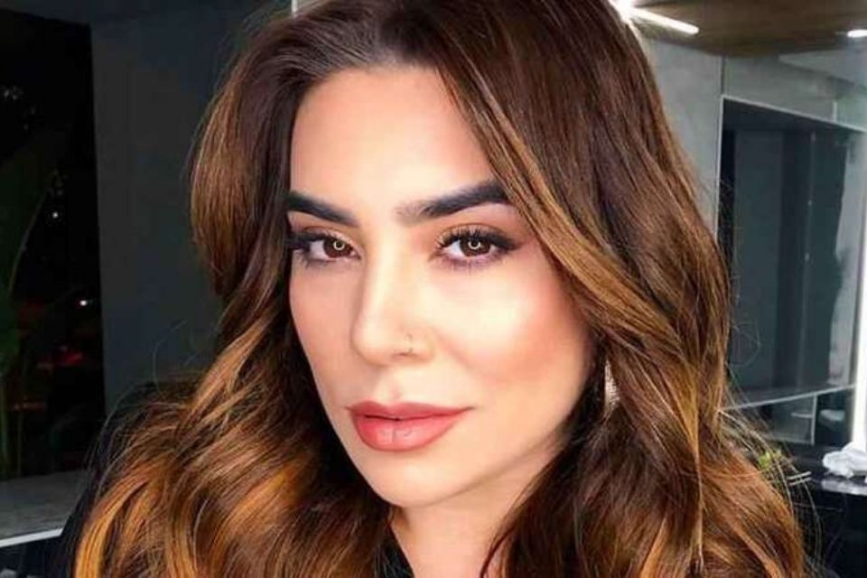 Naiara Azevedo