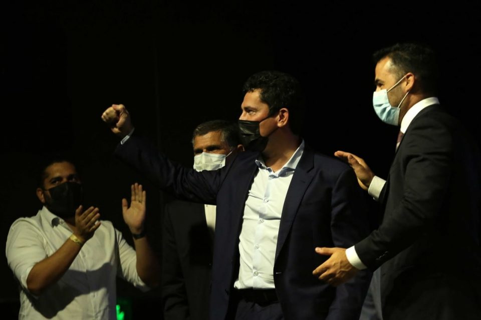 O pré-candidato a presidência da República Sergio Moro (Podemos), participa de filiação de membros do MBL (Movimento Brasil Livre) no Hotel Renaissance, região central de São Paulo, nesta noite de quarta-feira, 26. Foto: Fábio Vieira/Metrópoles