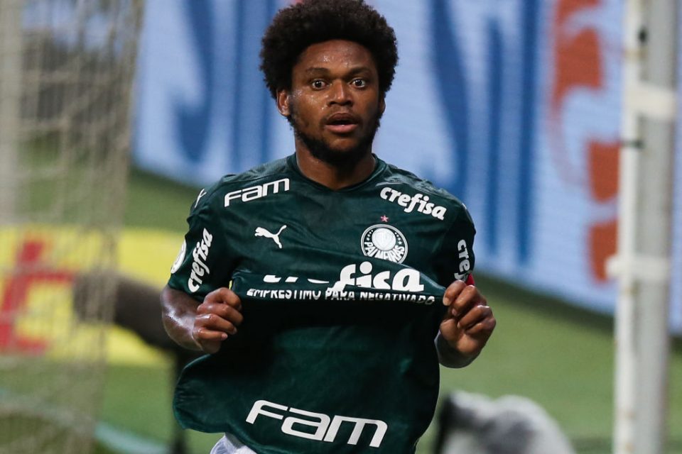 Luiz Adriano rescinde contrato com Palmeiras