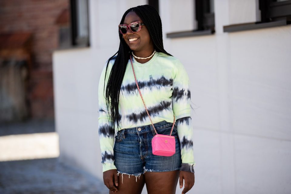 Short jeans no street style